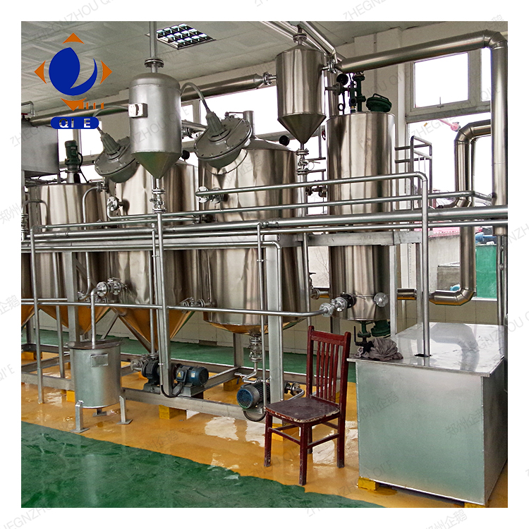 مصنع فول الصويا ينقل الزيت من آلة طارد زيت فيتنام